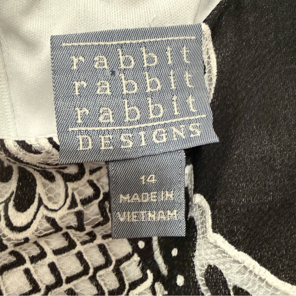 Rabbit Rabbit Rabbit Black & White Sleeveless Patterned Midi Dress - Picture 5 of 6